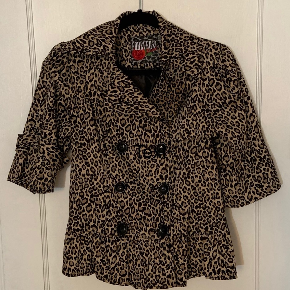 3/$15 Crop cheetah jacket